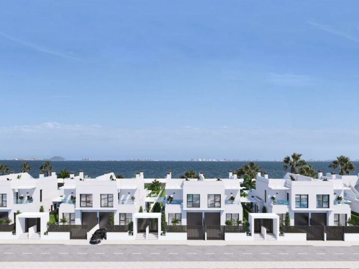 Luxurious Beachfront Brand New Villas in Los Alcazares